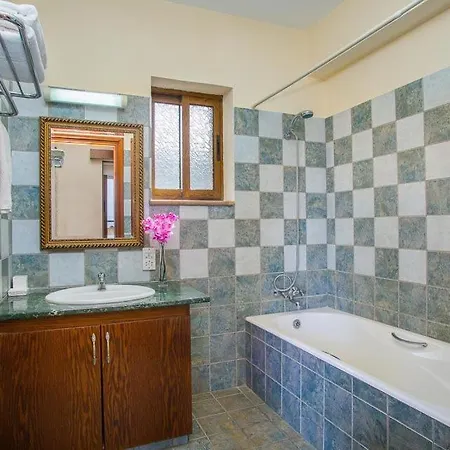Vilă Sleeps 8 With Pool Air Con And Wifi *